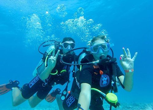 Introducere scufundări în Hurghada: Descoperiți scufundări și scufundări introductive 