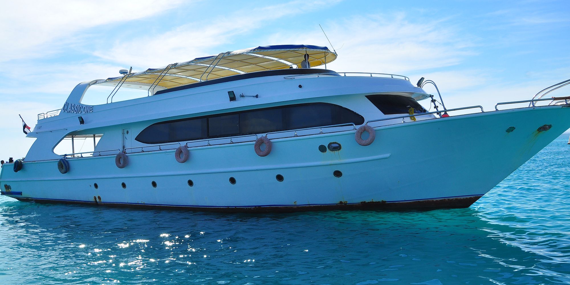 rent yacht hurghada