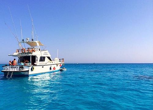 Didžiųjų medžioklių žvejyba Makadi įlankoje: Žvejybos laivas - Privati jachtų frachtavimo sutartis 