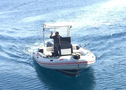 Safaga cu barca cu motor: Excursie privată pe insulă cu snorkeling 