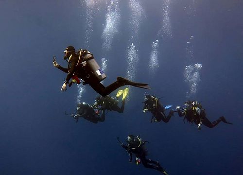 PADI pažangių atvirojo vandens nardytojų kursai Hurgadoje 