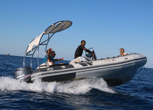 Greitaeigis kateris Marsa Alame: privati snorkeling kelionė 